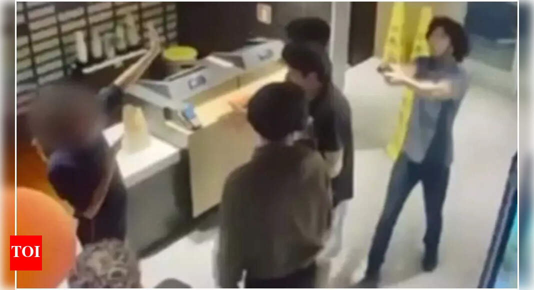 McDonald’s worker shoots customer after threats over delayed order; sheriff calls incident a ‘McMess’ — video