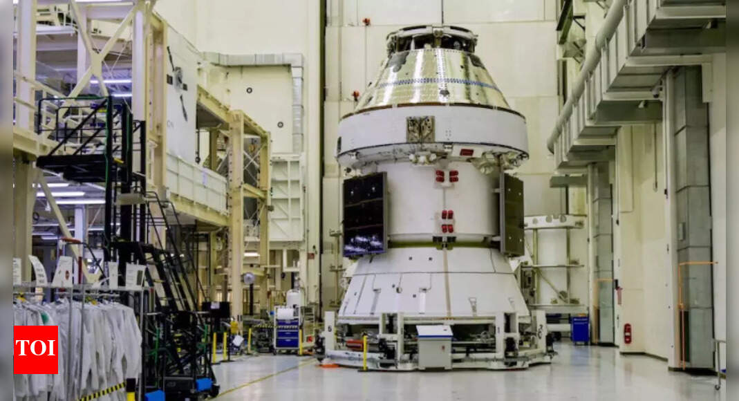 NASA opens SpaceX’s moon lander contract to rivals amid Starship delays, sparking new competition for Artemis 3 mission