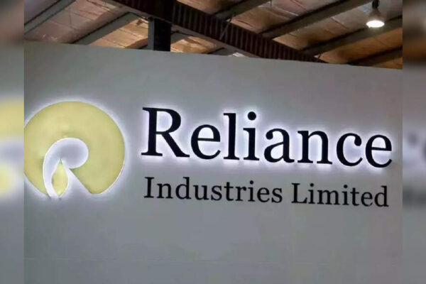 Sanctions on Russian oil: Top buyer Reliance planning to ‘recalibrate’ its crude sourcing, says report