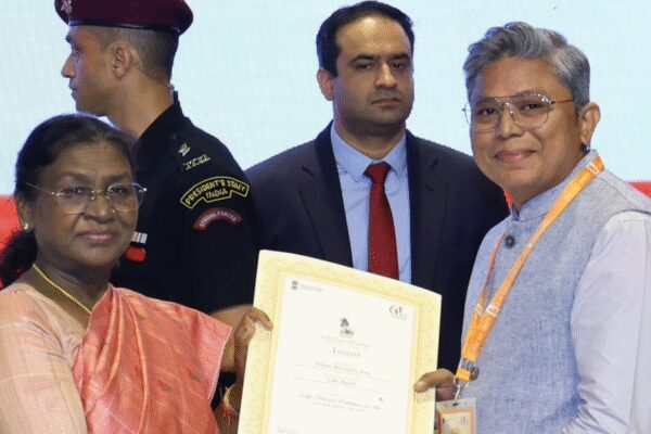 President Droupadi Murmu confers National Award on Maharashtra painter Nilesh Vede for his artwork ‘I, Me and Myself’ | India News