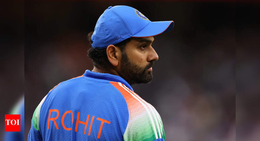 Watch: Rohit Sharma greeted by airport frenzy as Team India reaches Sydney ahead of final ODI | Cricket News