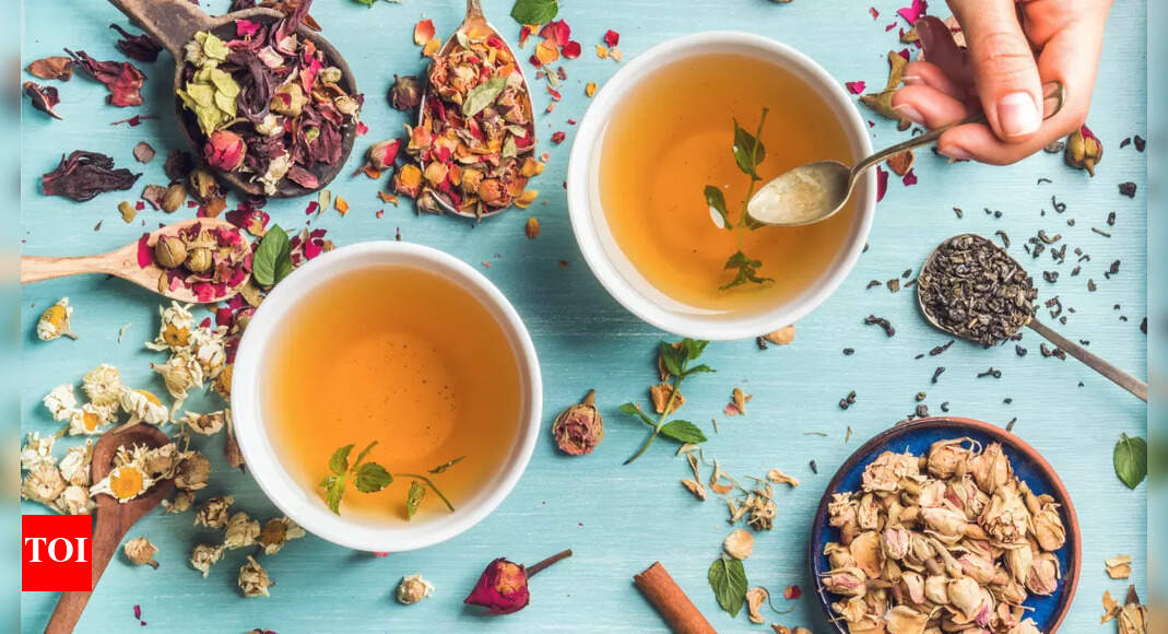 3 herbal teas approved by a Harvard-trained gastroenterologist to stop bloating