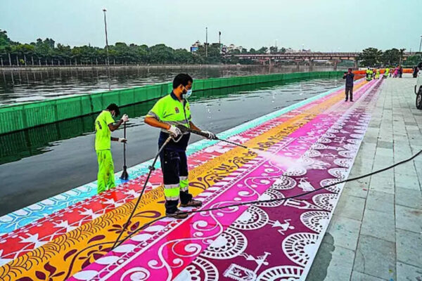Delhi declares school holiday for Chhath Puja; 1,300 ghats prepped for devotees