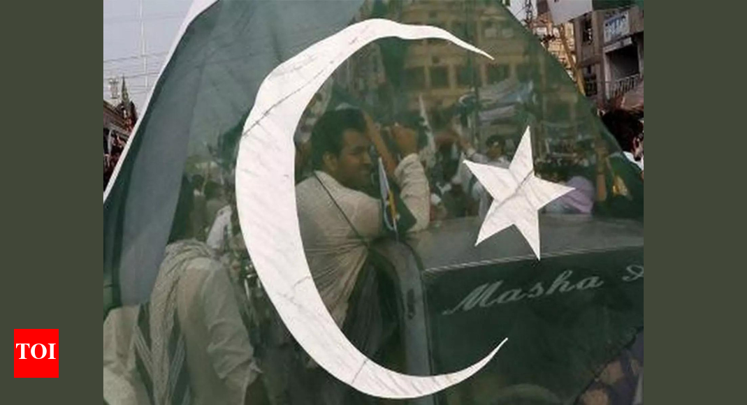 Pakistan’s economy collapsing? Public debt rises to 6.8 billion; debt-to-GDP ratio hits 70%