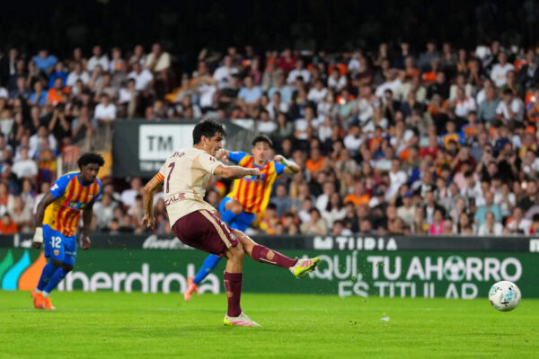 La Liga: Villarreal beat Valencia, keep heat on league leaders before El Clasico | Football News