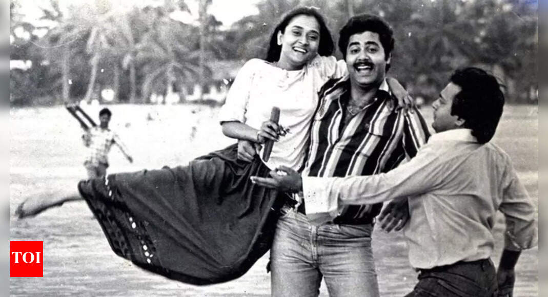 ‘My days of struggle, 1982 “Saath Saath”’: When late actor Satish Shah shared a nostalgic picture with Kiran Vairale; Rakesh Bedi joined in | Hindi Movie News