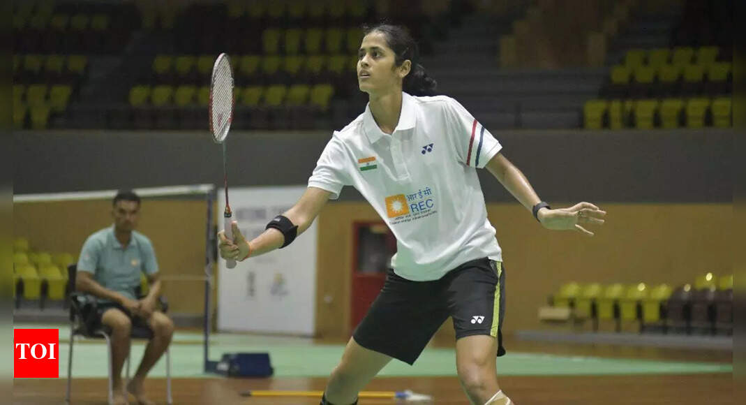 Youth Asian Games: Indian shuttlers and paddlers impress, boxing and swimming stars advance | More sports News