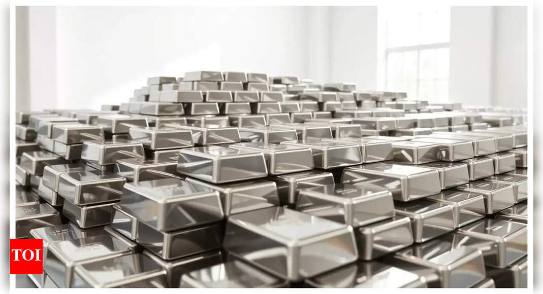 Silver futures hit lower circuit on global selloff