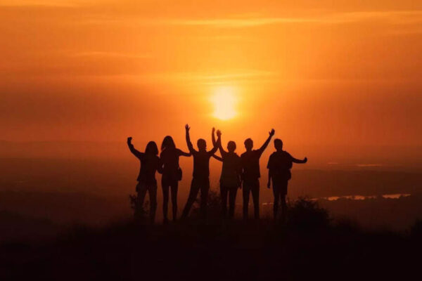 Zodiac Signs that Struggle to Maintain Friendship