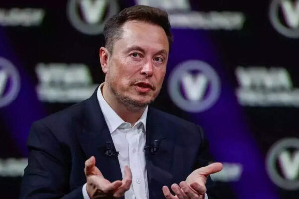 Elon Musk attacks ‘legacy media’ again, this time defending his AI-powered database Grokipedia
