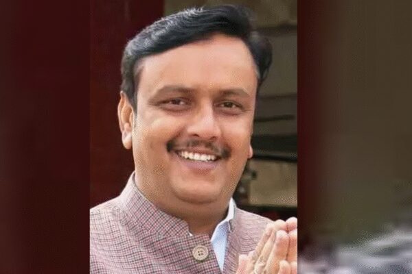 A retired Chandigarh DSP, Dilsher Singh, allegedly shot AAP functionary Nitin Nanda during a wedding dispute in Ropar, Punjab. Nanda sustained a head injury and is undergoing surgery. Police have registered an attempted murder case against Singh and two others, with a property dispute cited as the likely motive.  PATIALA: Retired Chandigarh DSP Dilsher Singh allegedly shot AAP functionary Nitin Nanda after a quarrel at a wedding near Anandpur Sahib in Punjab’s Ropar district Wednesday. The bullet hit Nanda in the back of the head, and he was rushed to PGI Chandigarh 80km away for surgery. A case of attempted murder has been registered against Dilsher and two others, who are on the run, said police. Teams are out looking for them. A long-running property dispute was the probable trigger for the shooting, said an officer. Nanda, who owns stone crushers in Punjab and Himachal, unsuccessfully contested the 2017 and 2022 Punjab polls.Ex-Punjab DSP fired from his licensed pistol  He joined AAP in May 2024. A witness in the plot case, who was present at the wedding Wednesday, has been booked along with the former DSP, said sources. “According to the statement given by Nanda’s relatives, three gunshots were fired but police could not find any empty shells from the spot, suggesting a single shot was fired,” said SSP Khurana. The former DSP allegedly fired from his licensed pistol.SSP Khurana said the bullet hit the “superficial area on the back of his head” and he might undergo surgery. AAP has condemned the attack and demanded a thorough and impartial investigation.About the AuthorBharat KhannaBharat Khanna is a Principal correspondent with The Times of India. A journalist for 15 years, he covers Patiala and neighbouring districts and writes on power sector, pollution, environment, politics, contemporary trends, crime, farmer issues, and issues of Punjab.Read MoreEnd of ArticleFollow Us On Social MediaVideosBangladesh Next Afghanistan? Security Expert Warns As Yunus Woos Zakir Naik, Hafiz Aide’They Talk, We Act’: JDU’s Bijendra Prasad Yadav Slams Tejashwi, Rubbishes Mahagathbandhan ManifestoBJP’s Neeraj Kumar Singh Exudes Confidence Of Bihar Poll Win With ‘Big Majority’ | ExclusiveWATCH: Moment When Indian-Origin Businessman Darshan Singh Sahsi Killed By Bishnoi Gang In CanadaIndia Tears Into ‘Baseless Claims’ on Pahalgam Attack In Myanmar Rights Briefing At United NationsPresident Murmu Poses With IAF Pilot Shivangi Singh Pakistan Said It Captured In Op SindoorFrom Sidhu Moose Wala To Canada: Lawrence Bishnoi Gang Expands Threat To Global Punjabi SceneDiljit Dosanjh Faces Khalistani Fury: Big B Gesture Sparks Outrage Ahead of Australia Concert ShowDelhi’s ₹3.2 Crore Cloud Seeding Mission Falls Flat, Experts Cite Low Moisture and Weak CloudsAmid Rising Waters and Discontent, Supaul Voters Turn the Bihar Election into a Fight for Change123 Photostories  Beyond the spotlight Bollywood stars chase passions that define their true selvesWorld Sandwich Day 2025: 10 types of sandwiches from across the worldHalloween 2025 from Paris to Prague: How Europe’s old towns are embracing spooky ChicHow buying vegetables post your morning walk can help one live longer7 amazing donkey secrets you probably didn’t know6 South Indian banana varieties one needs to try10 places in India that are a must-visit in the month of November6 tiger reserves perfect for a November getawayChanderi to Kalamkari: 5 classy cotton sarees for the wedding seasonShilpa Shetty, Milind Soman to Kareena Kapoor: Bollywood celebs and their love for yoga123Hot PicksCyclone MonthaBank Holiday TodayBihar Election 2025Gold rate todaySilver rate todayPublic Holidays NovemberBank Holidays NovemberTop TrendingTom Aspinall FatherTaylor Swift ExJustin Herbert GirlfriendNina LinJD VanceNikola JokicCleveland Cavaliers vs Boston CelticsSimone BilesLos Angeles Lakers vs Minnesota TimberwolvesConnor McDavid Wife