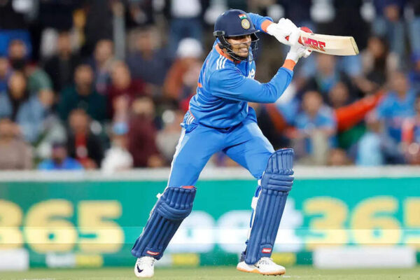 ‘He’s doing a Virat Kohli’: Dinesh Karthik lauds Shubman Gill’s calm dominance against Australia in rain-hit clash