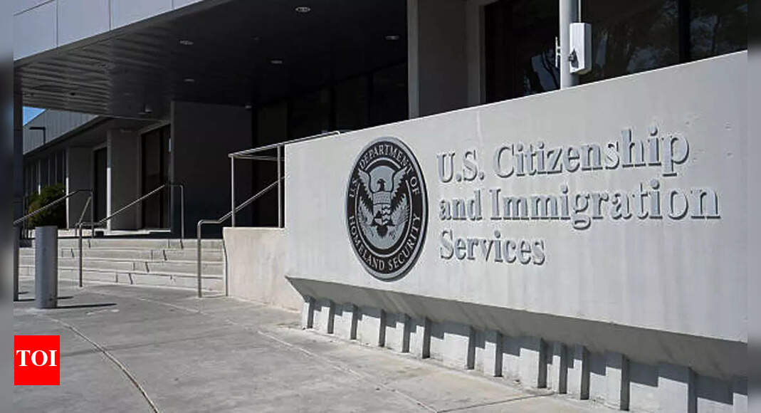 USCIS ends cheque, money order payments: What new debit rule means for H-1B and F-1 applicants
