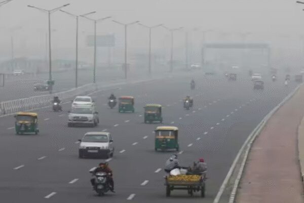Delhi Air Pollution: Ex AIIMS director Guleria warns against toxic Delhi air, says it can cause heart and lung disease: What to do |