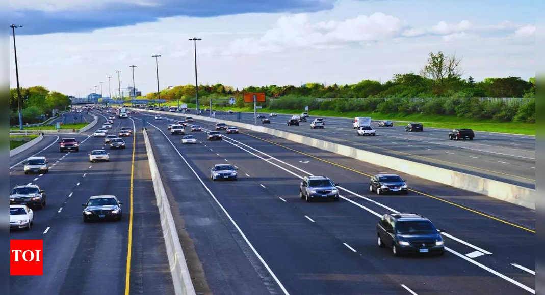 Highways safety push: Govt to fine contractors for repeat NH accidents; cashless treatment scheme for victims soon