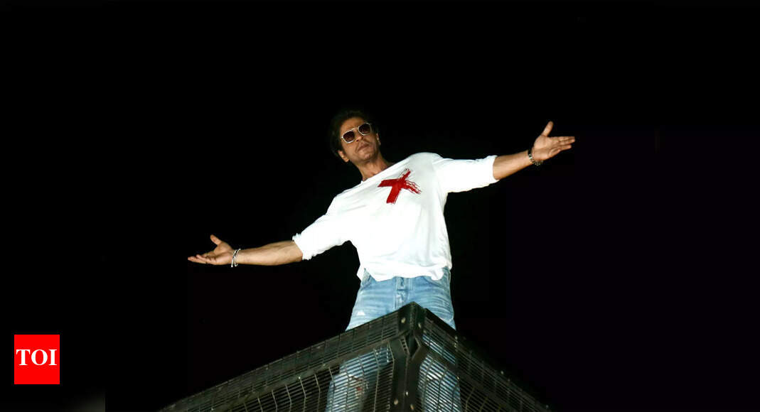 Shah Rukh Khan’s fan meet at Mannat CANCELLED: Actor apologises; tells fans birthday ritual scrapped over ‘safety concerns and crowd control issues’