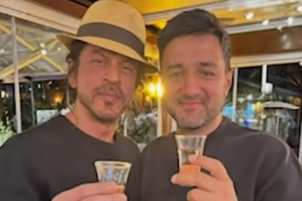 Did Siddharth Anand take a dig at Sandeep Reddy Vanga, Prabhas in his birthday wish for Shah Rukh Khan? Fans think so! | Hindi Movie News