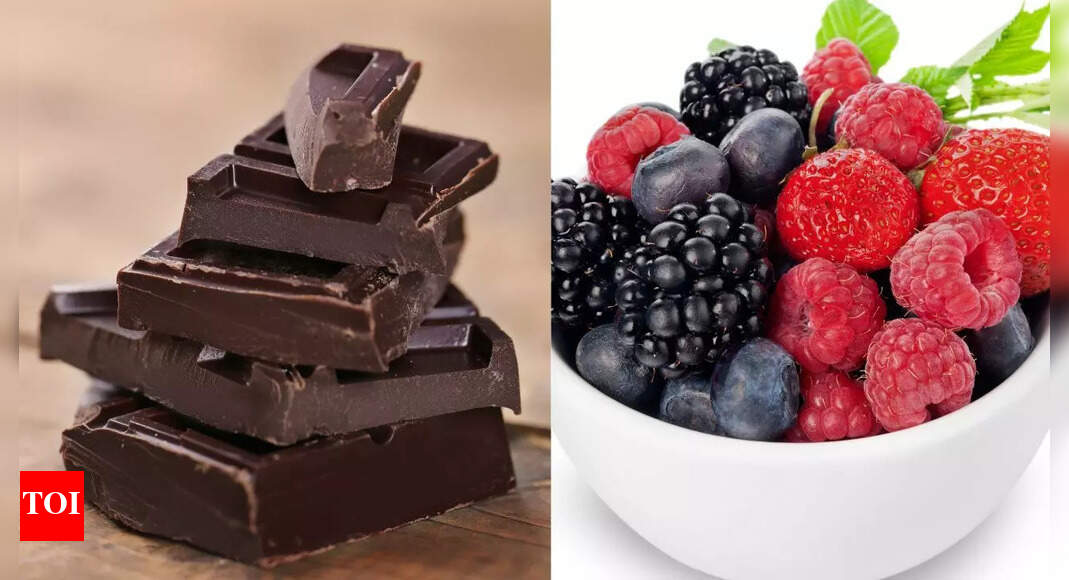 Dark chocolate and berries could be the ultimate brain-boosting duo; new study reveals |