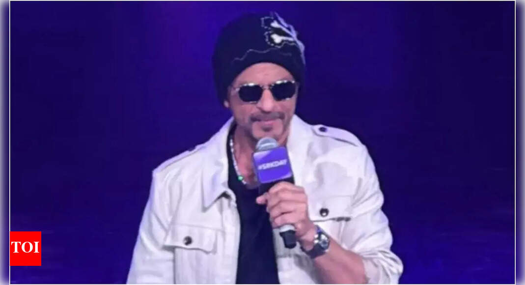 Shah Rukh Khan’s Rs 32 lakh luxury watch, Here’s the showstopper of his birthday bash |