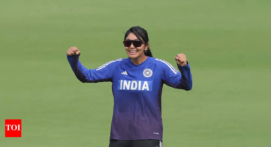 ‘Aap bahut glow karte ho’: Harleen Deol stumps PM Modi with ‘skincare’ googly — watch