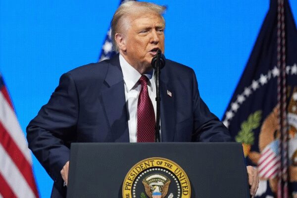 Shutdown crisis deepens: US losing bn each week; 40 airports to be closed