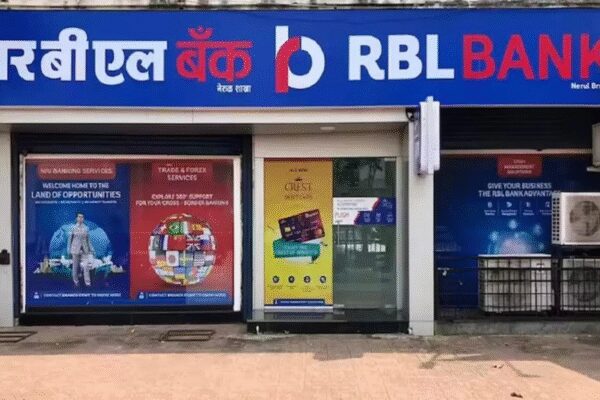 Mahindra & Mahindra exits RBL Bank after Emirates NBD entry