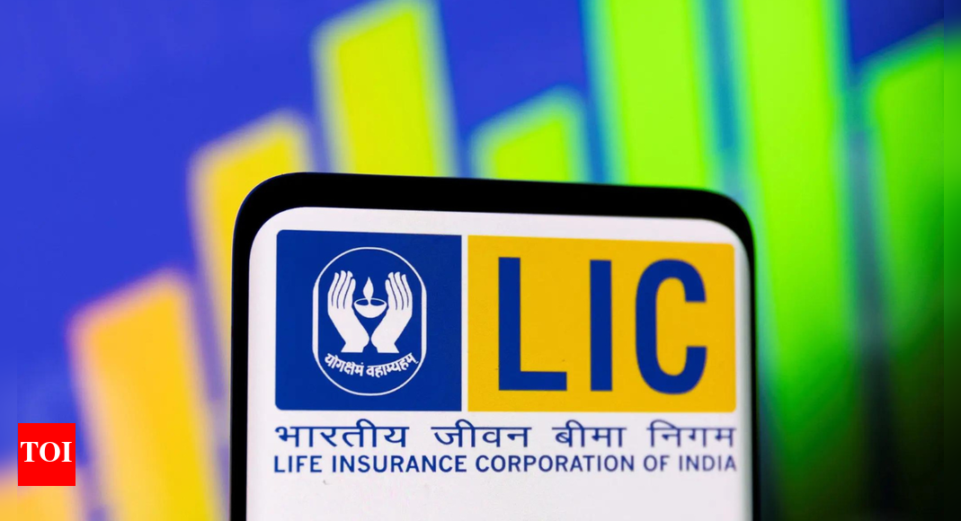 LIC net up 32% at 10,000 crore