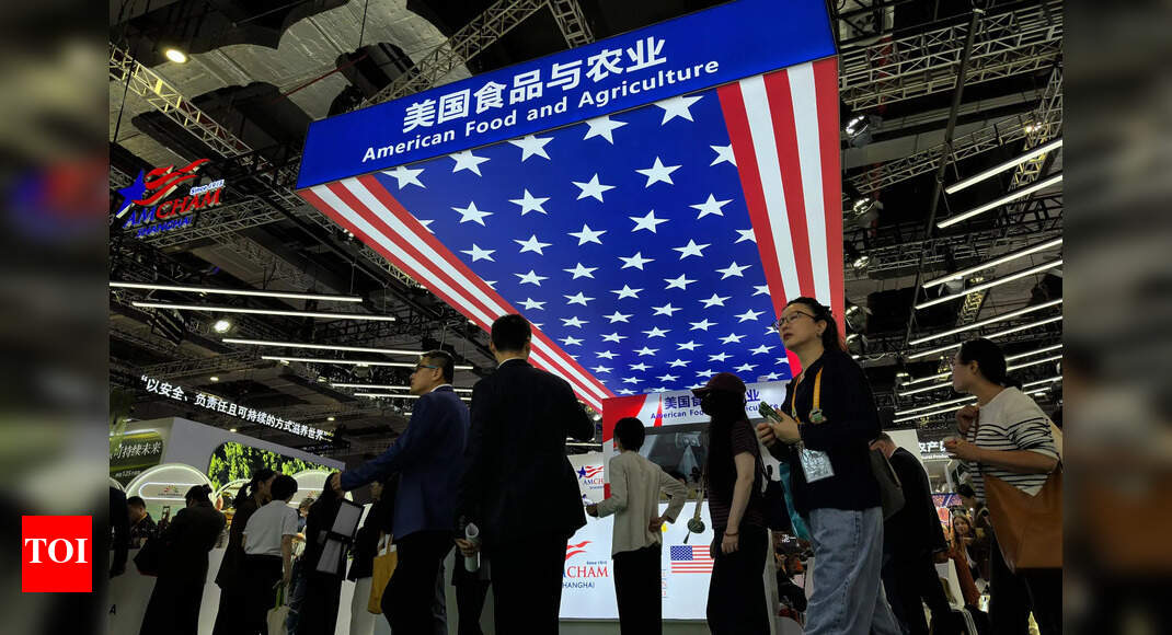 China’s exports drop! Weak US demand under Trump’s tariffs drag numbers; global outflows dip 1.1% in October