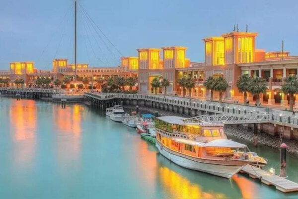 Kuwait: Ministry of Finance closing famous shark market, tenants must vacate by January 31st, 2026