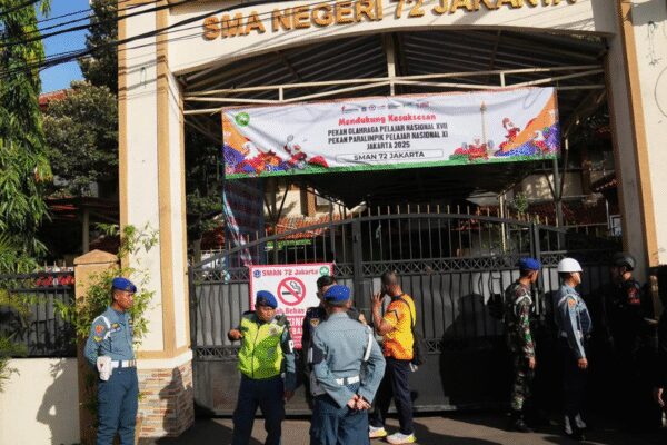Jakarta: Multiple explosions inside school mosque during Friday prayers injures 55; 17-year-old suspect identified