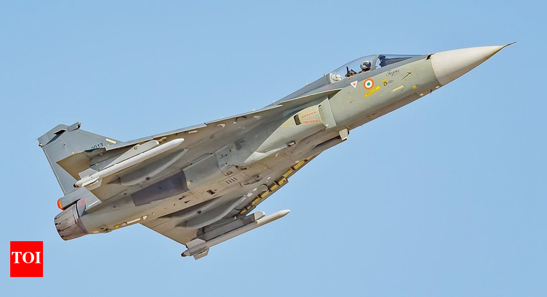 India inks  billion deal for 113 Tejas engines