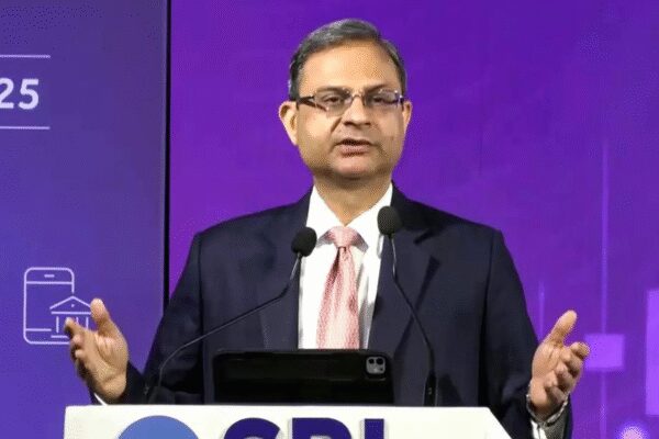 Bigger, stronger banks boost reforms: RBI governor