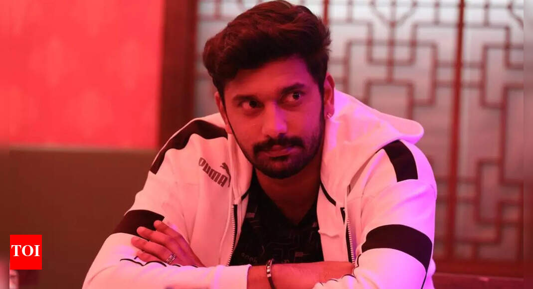 Arulnithi hospitalized after leg injury during shoot; CM Stalin visits and wishes speedy recovery | Tamil Movie News