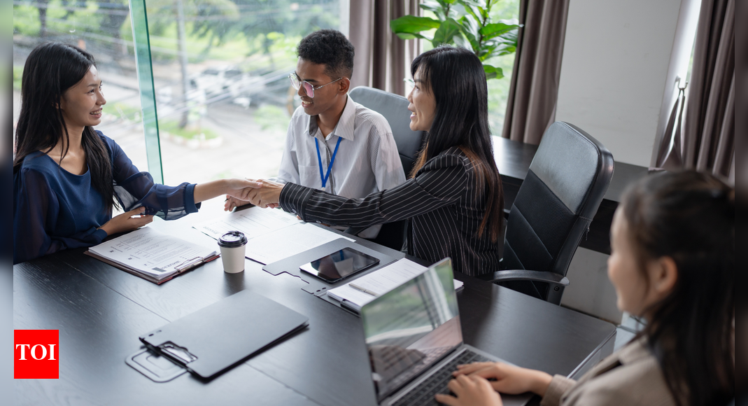 America’s uneasy job market: Why worker confidence is crumbling amid layoffs and shutdowns