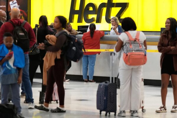 Shutdown chaos: US air travel could ‘slow to a trickle’, says transport secretary; warns of massive holiday disruption