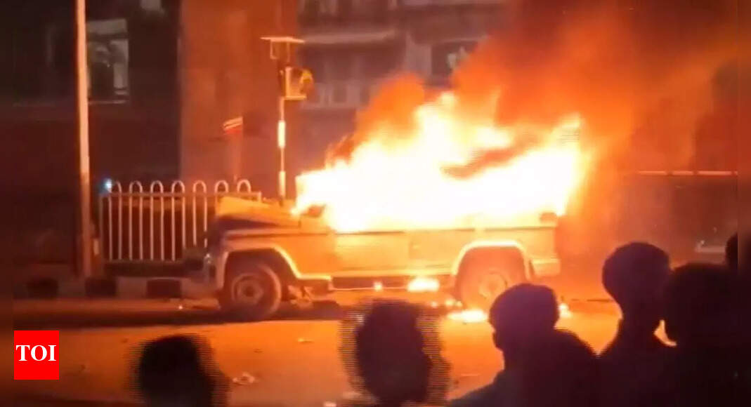 A mob in Gopalganj, Bihar, set a police vehicle ablaze. This happened after rumors circulated that a bike rider had died in an accident. Police stated three youths on a motorcycle swerved to avoid a speeding Scorpio, resulting in an accident. They were hospitalized. Authorities are investigating the accident and will take action against those responsible for the arson. Photo: (ANI screegrab) NEW DELHI: A mob in Bihar’s Gopalganj set a police vehicle on fire after rumours claimed a bike rider was killed by a speeding car. The officer said three boys were riding a motorcycle when a Scorpio approached from the opposite direction. To avoid a collision, the bikers swerved and met with an accident. They were rushed to the hospital soon after.”Around 6.30-7:00 pm, three boys were going on a bike. A police vehicle was also passing by. A Scorpio came speeding from the front. While trying to avoid the Scorpio, the bike riders met with an accident. They got injured and taken to the hospital for treatment,” Gopalganj’s SP Avdhesh Dixit told news agency ANI. He further said: “Shortly after the incident, rumours spread at the scene that the bike rider had died. This enraged the crowd present at the scene, who then set the police vehicle on fire… Those responsible for this mischief will be identified, and action will be taken against them.” Dixit said it “is not yet clear which vehicle caused the accident”. “An investigation will determine how the accident occurred. To disperse the crowd, we also used tear gas. The situation at the scene is normal. Some people have been detained,” he said.About the AuthorTOI News DeskThe TOI News Desk comprises a dedicated and tireless team of journalists who operate around the clock to deliver the most current and comprehensive news and updates to the readers of The Times of India worldwide. With an unwavering commitment to excellence in journalism, our team is at the forefront of gathering, verifying, and presenting breaking news, in-depth analysis, and insightful reports on a wide range of topics. The TOI News Desk is your trusted source for staying informed and connected to the ever-evolving global landscape, ensuring that our readers are equipped with the latest developments that matter most.”Read MoreEnd of ArticleFollow Us On Social MediaVideos‘Modi, Shah, Gyanesh Fear Gen Z’: Rahul Gandhi Hits Out Over ‘Vote Theft’ At Bihar RallyTeen Shoots Classmate With Father’s Pistol At Posh Gurugram Society; Victim Critical‘Peeping Into Our Residence’: Aaditya Thackeray Slams MMRDA After Drone Spotted Near Matoshree‘India Is A Continental And Maritime Power, Holds Key Role In Indian Ocean Region’: CDS Anil ChauhanPM Modi Unveils ₹8,000 Crore Projects to Boost Uttarakhand’s InfrastructureEvery Indian Shares Ancestral Roots, No ‘Ahindu’ Exists: Mohan BhagwatFormer Army Commander Warns of Rising Extremist Threat from BangladeshPM Modi Highlights Legal Reforms, Stresses Need for Law in Local Languages‘Rallies Cancelled Due to Low Response’ Congress Responds to PM’s ‘Reject Katta Sarkar…’ RemarkMohsin Naqvi Cornered At ICC Meet In Dubai; Asia Cup Trophy Dispute Turns Into Diplomatic Face-Off123Photostories5 high-protein soups you can whip up in 15 minutes or lessBirthday special: Arhaan Khan’s sweetest social media moments with mom Malaika Arora5 must-have Kashmiri winter outfitsFrom heart health to better sleep: 5 reasons why one should consume pumpkin seedsFrom not having enough money to buy a house to putting in their entire savings; Rohit Purohit and Sheena Bajaj’s white haven in Mumbai5 foods that secretly make your face bloated and what to eat insteadHow to make mornings easier before school: 10 real-life tips for moms and dads that actually work’Laal Singh Chaddha’, ‘Action Replayy’, ‘Dil Bole Hadippa!’: Bollywood remakes of Hollywood hits that failed to impress at the box officeShopping a little too much online? 8 creative ways to use discarded delivery packagingShanaya Kapoor to Janhvi Kapoor: 5 looks of the day that are setting major fashion goals123Hot PicksStock market holidayBank HolidayBihar Election 2025Gold rate todaySilver rate todayPublic Holidays NovemberBank Holidays NovemberTop TrendingMarshawn Kneeland Cause of DeathMLB Trade RumorsMLB Trade Rumors Detroit TigersMicah ParsonsFortnite OG Butterfly Live EventMarshawn Kneeland NewsNHL Injury UpdateBO Nix WifeNew Vande Bharat ExpressIndia World Cup Cash Prize