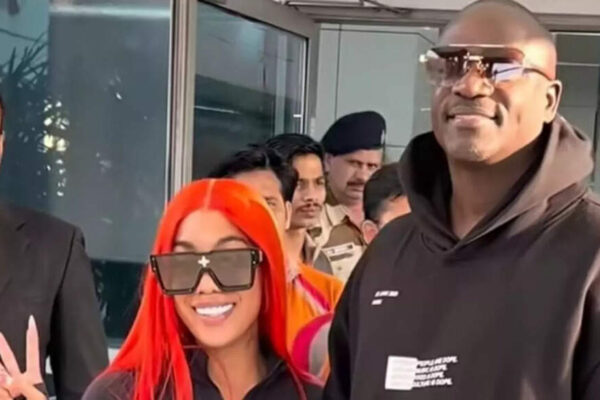 Akon and wife Tomeka Thiam in Delhi for India tour, look happy together despite divorce proceedings | English Movie News