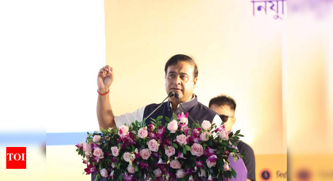 Assam CM presents appointment letters to 5,550 TET-qualified candidates