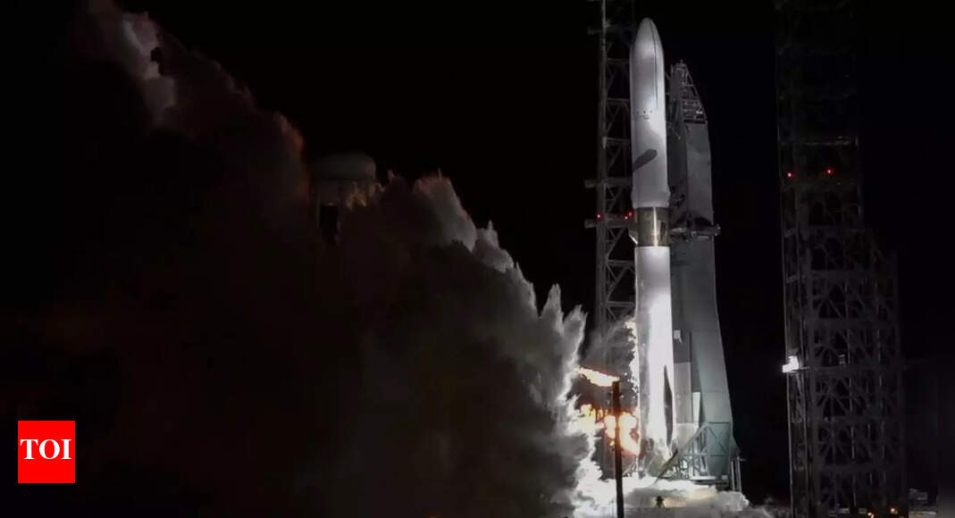 Blue Origin postpones New Glenn Rocket launch due to weather: NASA ESCAPADE Mars Probes now set for 12 November 2025 |