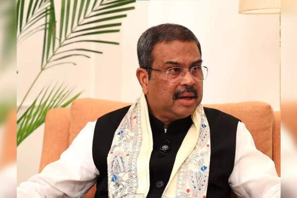 Union Education Minister calls for making collective singing of ‘Vande Mataram’ in all classrooms of DU a tradition