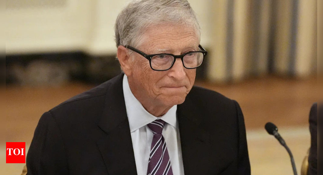 Bill Gates’ two key lessons for students: Microsoft founder reflects on what shapes success; parallels Warren Buffet’s beliefs