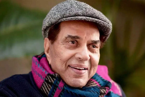 Veteran actor Dharmendra in critical condition, placed on ventilator support – Reports | Hindi Movie News