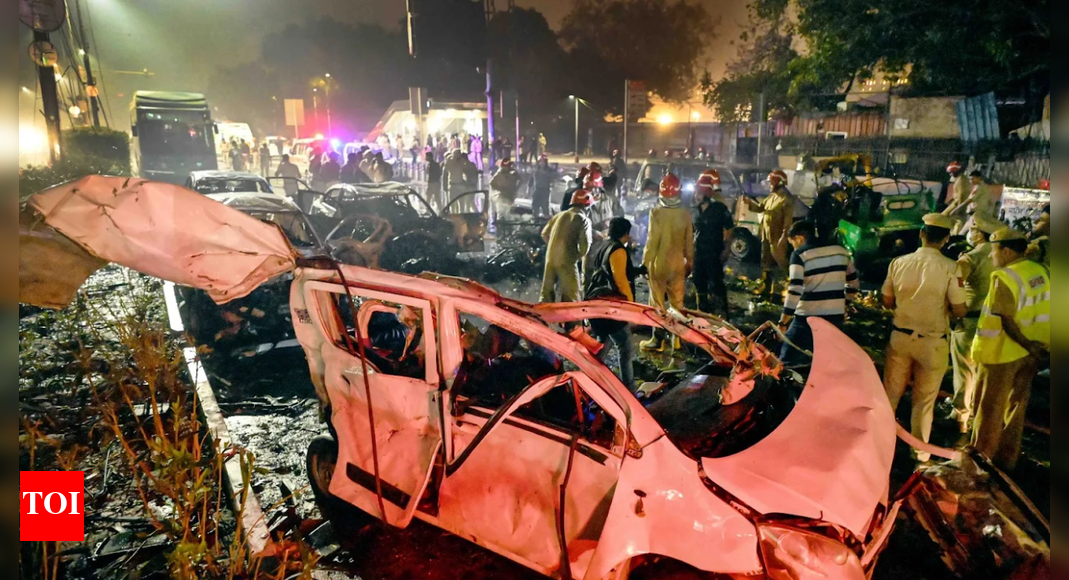 Red Fort car blast: Delhi, Uttar Pradesh, Maharashtra on high alert; directives issued for religious sites, sensitive districts & border areas | India News