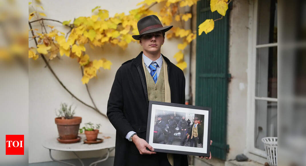 ‘Is that you?’: How 15-year-old ‘detective’ realised he was star of the Louvre heist | World News