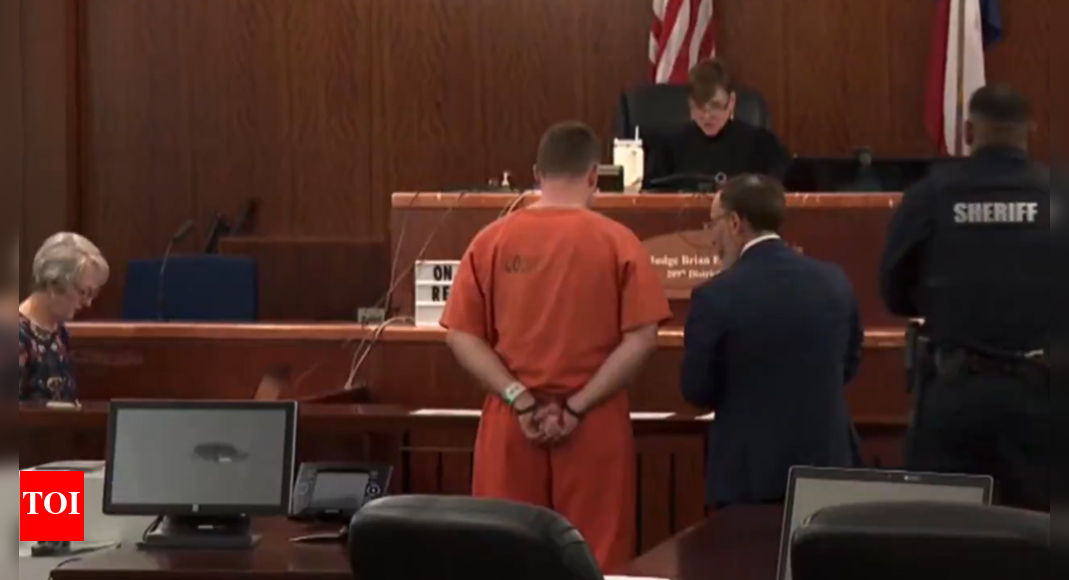 ‘Ethically problematic’: Child-sex offender walks free after Trump’s Jan 6 pardon wipes out his jail time