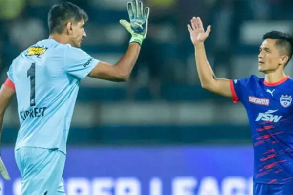 ‘We just want to play’: Indian football stars Sunil Chhetri, Gurpreet Singh and Sandesh Jhingan issue desperate plea to restart ISL season | Football News