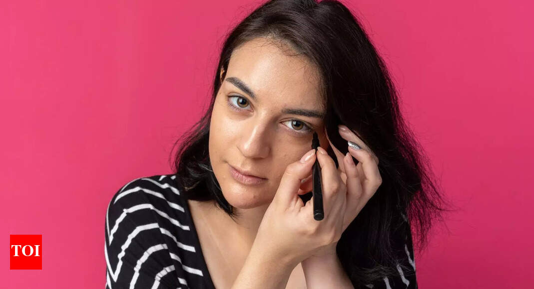 Applying Kajal: The Best Remedy to Ward Off Evil Eye