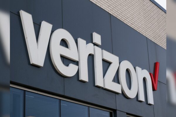 Verizon layoffs: Largest telecom company in America may cut thousands of jobs as new CEO Dan Schulman takes over; here’s what he said