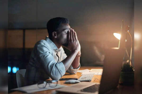 Boss disappointed after employee skips meeting during formal leave: Why boundaries at work matter now more than ever