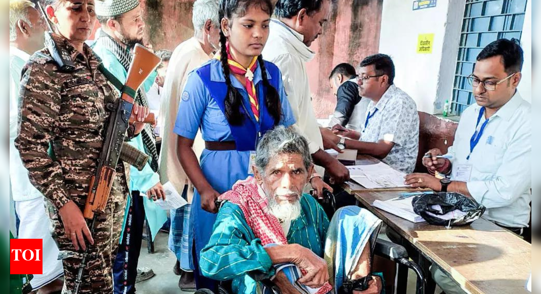 Voting at a Siwan poll booth As counting begins at 8am in Siwan constituency on Friday, one of the 243 assembly constituencies in Bihar, it remains to be seen who will take the MLA seat this time.It is a General category seat, located in Siwan district, and is one of the six assembly segments that make up the Siwan Lok Sabha constituency. BJP fielded its state health minister and former state president Mangal Pandey against Awadh Bihari Chaudhary of the RJD, and Intekhab Ahmed of Jan Suraaj.CandidatePartyVotesMangal PandeyBharatiya Janata Party (BJP)—Awadh Bihari ChaudharyRashtriya Janata Dal (RJD)—Intekhab AhmedJan Suraaj—The polling in this constituency was in the first phase on November 6.In the 2020 Bihar assembly elections, Siwan had 3,11,523 registered voters, with 1,69,519 valid votes cast. Rashtriya Janata Dal (RJD) candidate Awadh Bihari Chaudhary won the seat, securing 76,785 votes. His closest rival, Om Prakash Yadav of the Bharatiya Janata Party (BJP), received 74,812 votes, losing by a narrow margin of 1,973 votes.In the 2015 assembly elections, the constituency had 2,80,805 electors, with 1,57,489 valid votes recorded. That year, Vyas Deo Prasad of the BJP won the seat, polling 55,156 votes. He defeated Janata Dal (United) [JD(U)] candidate Bablu Prasad, who secured 51,622 votes, by a margin of 3,534 votes.About the AuthorTOI News DeskThe TOI News Desk comprises a dedicated and tireless team of journalists who operate around the clock to deliver the most current and comprehensive news and updates to the readers of The Times of India worldwide. With an unwavering commitment to excellence in journalism, our team is at the forefront of gathering, verifying, and presenting breaking news, in-depth analysis, and insightful reports on a wide range of topics. The TOI News Desk is your trusted source for staying informed and connected to the ever-evolving global landscape, ensuring that our readers are equipped with the latest developments that matter most.”Read MoreEnd of ArticleFollow Us On Social MediaVideos‘Not An Apologist For BJP’: Shashi Tharoor On Row Over Backing Modi Govt During Op SindoorPune Road Accident: At Least 6 Dead, Several Injured After Truck Rams Multiple Vehicles’Message to world’: Amit Shah vows strictest punishment for Delhi Terror Attack culpritsAfghanistan FM Muttaqi Slams Pakistan’s ‘Illogical’ Demands After Talks Collapse In TurkeyMultiple IEDs, 32 Vehicles: Agencies Uncover Plan For Serial Car Explosions In Delhi Blast Probe30,000 Troops, 25 Warships, Fighter Jets: India Concludes Tri-Service Drill Trishul | Op Sindoor 2.0Muhammad Yunus Sets February 2026 Election Date For Bangladesh Along With Referendum On July CharterProject Cheetah Boost: President Murmu, Duma Boko Attend Handover in GaboroneDramatic Drone Chase Catches Attacker Who Fled Amravati Wedding After Stabbing Groom With KnifeIndian Air Force Opens Nyoma Airbase In Ladakh, A Strategic Game-Changer Along The China Frontier123Photostories5 best jewellery metals that are safe for sensitive skinDesk jobs and diabetes: The hidden health cost of the corporate lifestyleGestational diabetes: What every expecting mother should knowRanveer Singh takes Bollywood by storm with flair, success and charismaDiabetic neuropathy and poor circulation: The root causes of foot damageWorld Diabetes Day 2025: Sugar isn’t the only enemy, 5 hidden triggers that fuel insulin resistanceGuava versus banana: Which is better for breakfastTop 5 national parks in the U.S. to see fireflies before they’re gone from the Earth!Beyond hydration and fiber: This one juice can help cleanse colon naturallyExclusive – Bigg Boss 19: Neelam Giri opens up about her journey; reacts to buzz around Tanya Mittal’s luxurious lifestyle and calls Farrhana–Tanya’s friendship fake123Hot PicksBihar Election CandidatesBihar Election ConstituenciesBihar Election 2025Gold rate todaySilver rate todayPublic Holidays NovemberBank Holidays NovemberTop TrendingJalen Brunson InjuryAndy ReidGabrielle UnionAyesha CurryAja WilsonNico HarrisonKayla NicoleLamar JacksonNHL Trade RumorsDavid Kampf